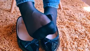Thenylonwifediaries aka thenylonwifediaries OnlyFans I