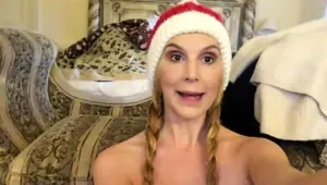 Gorgeous Mature Blonde Solo Masturbation