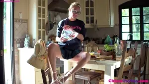 Blonde Teen Solo Masturbation