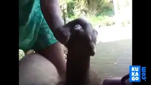 Handjobs Fazendo o titio gozar gostoso