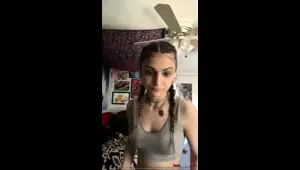 Hot amateur webcam teen masturbates for their fans