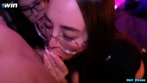 Natural tits, top model Mary throating 1win stiffy in
