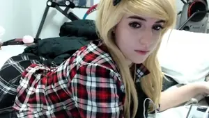 sexy amateur hot blonde teen show webcam