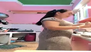 MARLBOROQUEENSEX TANTE BERDASTER CANTIK BODDY PADAT
