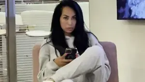 Cock Bulge In Public While Girls Stare In Disbelief Sugar And Spice