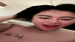MARLBOROQUEENSEX MEYCHEN NGENTOT MALU MALU