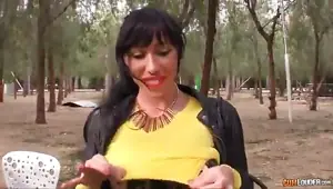 Suhaila Hard sucks two cocks in a public park