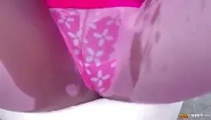 Ebony Spanish babe fucks outside