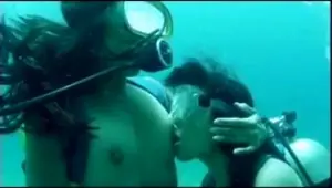 Scuba sex in the ocean
