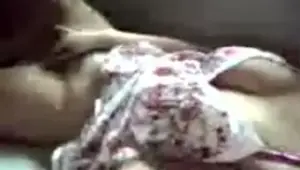 Sri Lankan babe Solo masturbating