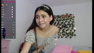 megan cute camgirl dildoing