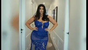 la'tecia thomas big beeautiful australien curvy girl
