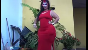 big butt mature mom