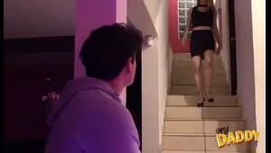 me cogi a la bailarina con mi amigo saliendo del bar