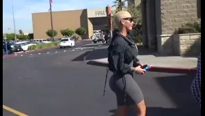 amber rose booty walking