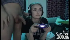 girl fucks with her bf while playing a video game