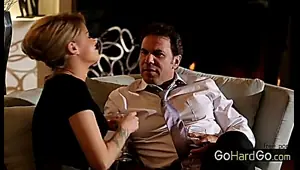 jessa rhodes in movie father figur
