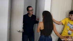 LIL TIMY ENTERS HER STEPMOTHER'S HOUSE TO DO ANOTHER ONE OF HER PRANKS AND GETS A SURPRISE