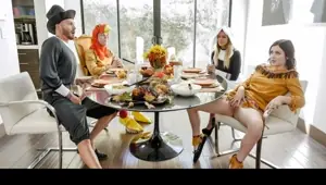 Perv Step Mom Brooklyn Chase Sexy Step Daughter Rosalyn Sphinx In Hardcore Step Family Foursome