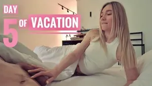 Sharing The Bed With StepMOM on Vacation Se Elle