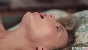 Babes Stealing a Moment, Clover