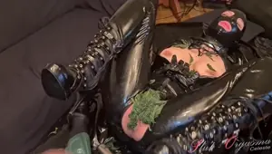 Slut Orgasma Celeste in latex nettle and sex machine fucked