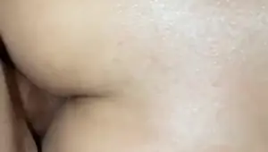 minha namorada saiu, gozei e comi o cu da vizinha