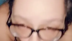 lLOVES WHEN DADDY FUCK MY MOUTH AND CUMS ON ME!