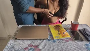 18 year hot teem bhabhi fucked by office boy Desi teen sex