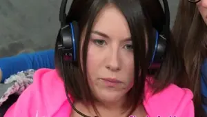 REALITY KINGS Gamer lesbian Shyla Jennings fingered Maddy O'Reilly, Maddy Oreilly