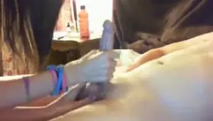 Sexy teen girlfriend blows her boyfriend on cam