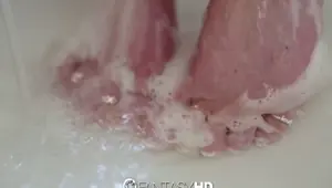 FANTASYHD Zoey Paige gets her feet ready for some toe sucking
