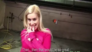 Pulled blonde euro babe flash for cash