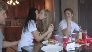 YOUNG SEX PARTIES Teens fuck in pairs and more