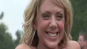 PARTY FEMALES Young Hotties Model For The Crowd Daryn Lee