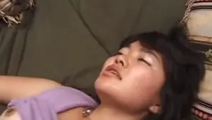 GOT PUBES Hot Asian girl satisfies her hairy cunt