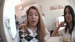 Angelina Rosa joue avec son sextoys