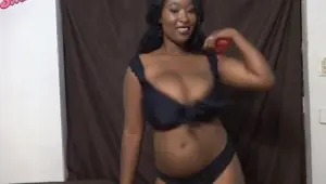 YesBoobs Introducing Marie Leone