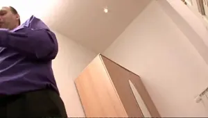 Pizza guy bangs married bitch from behind