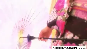 Japanese geisha gets tied up and played with