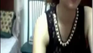Chinese MILF Flashes Her Tits