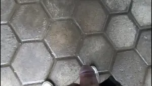 SixPack Piss Thursday 14th ANGLE 4 LONG PISS