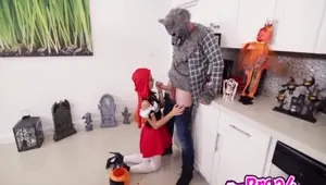 PETITE CITY 2 Kharlie Stone pussy fuck upside down by big bad Wolfie