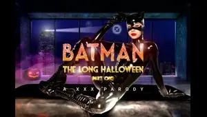 VRCosplayX Kylie Rocket As CATWOMAN Knows How To Make BATMAN Cooperative in THE LONG HALLOWEEN XXX VR Porn