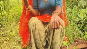 Sonam's pussy was drained in the fields