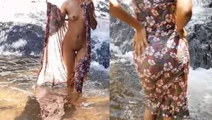Deshi indian Gril Jungle River Bathing Nud