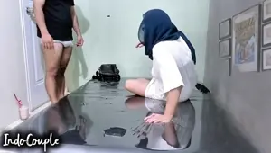 Rekaman seks terapis pijat desi asli gadis berhijab Bokep Indo Chika Toge sighed at Entot