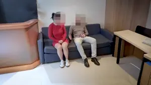 Married woman sucks and drinks jizz in the waiting room