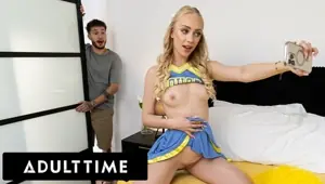 Hot Blonde Cheerleader CAUGHT Taking Nudes!