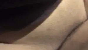 Play pussy with girlfriend